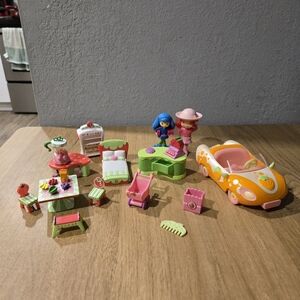 Strawberry shortcake Doll Playset with Car and Figures